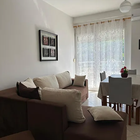 Apartament Golem * Дуррес
